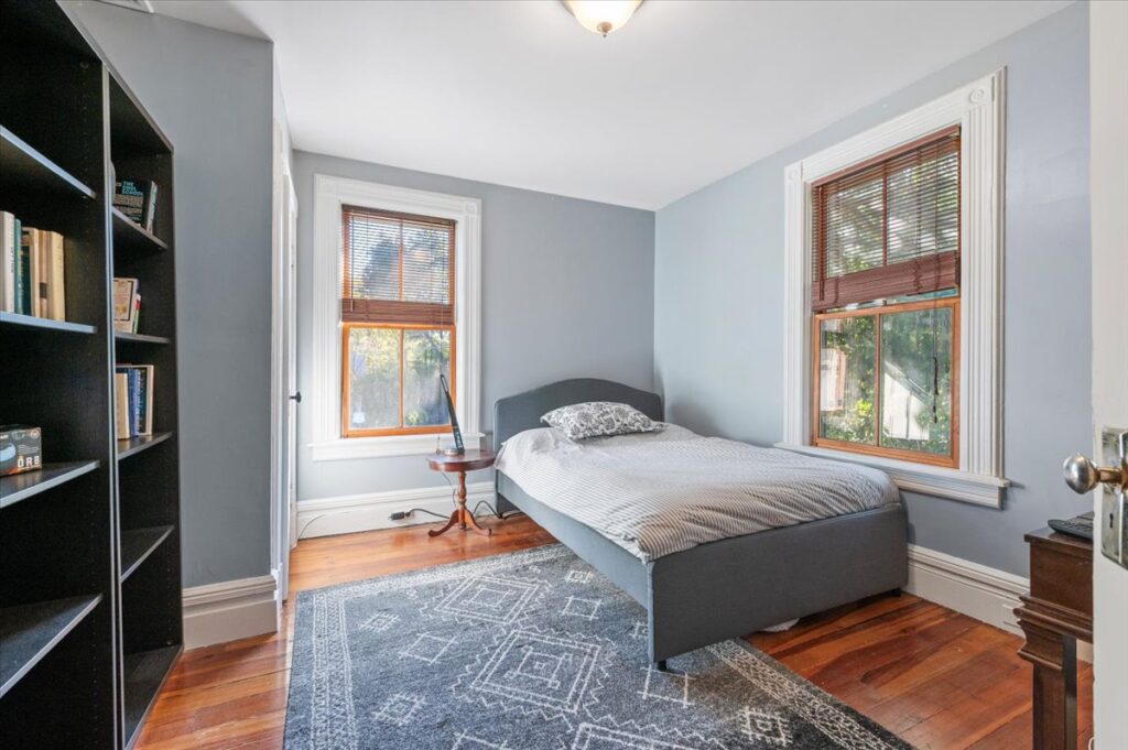 19-780_7837 19-780_7837