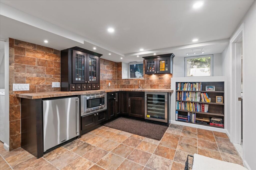 24-780_7862 24-780_7862