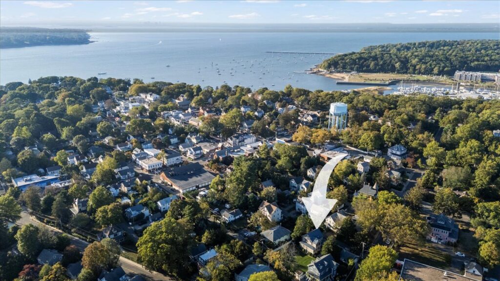 42-dji_20251006165943_0006_d_2 42-dji_20251006165943_0006_d_2